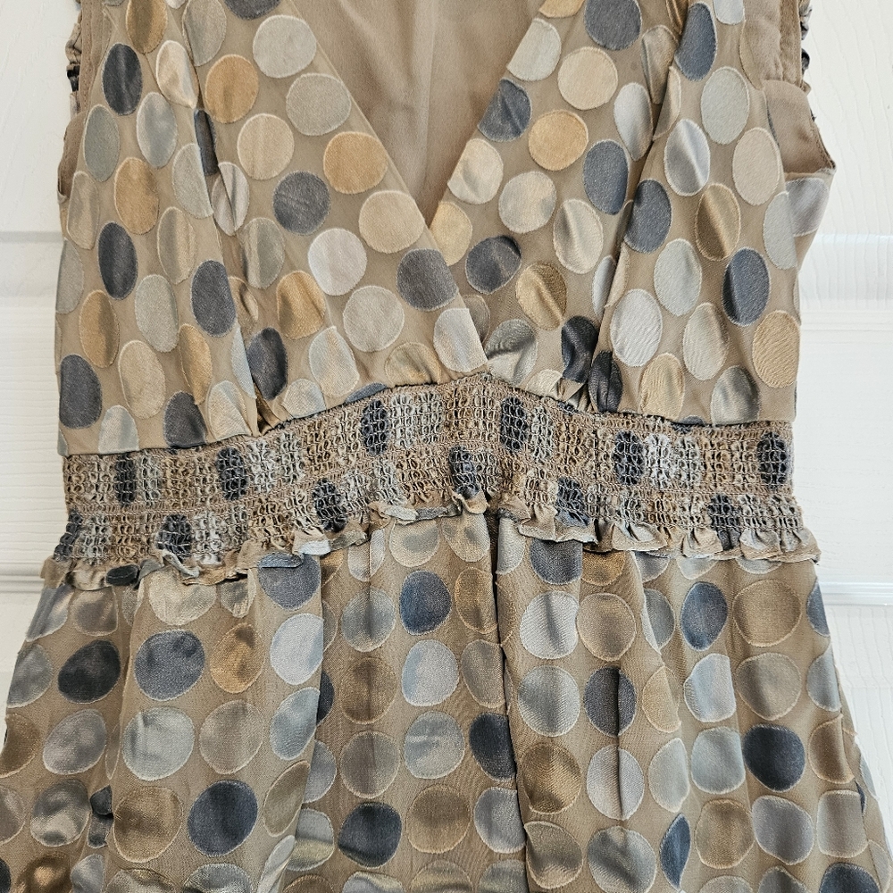 BCBGMaxAzria Beige and Gray Polka Dot Blouse Sz XS - Picture 2 of 6